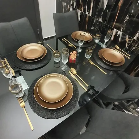 Monar Exclusive Center Free Parking In Garage *