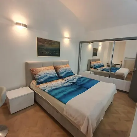 Monar Exclusive Center Free Parking In Garage Apartment *